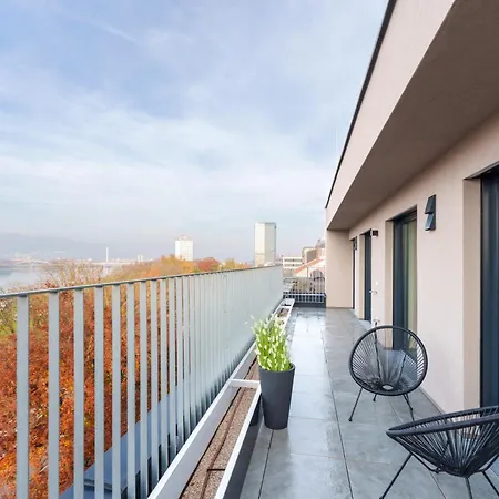 아파트 Riverside Premium Living With Great View 린츠