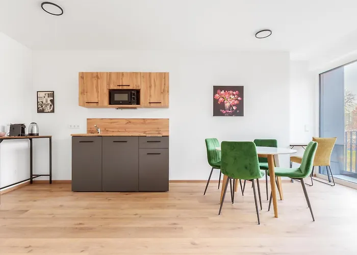 Riverside Premium Living With Great View *